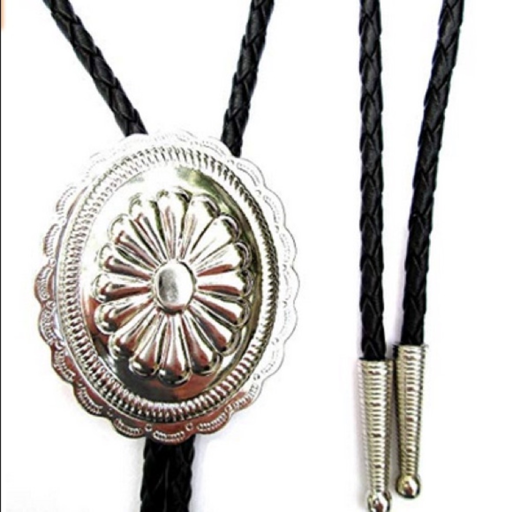 Bolo tie